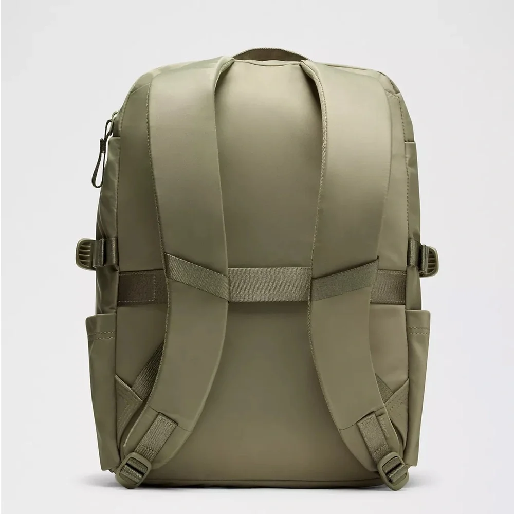 Lululemon New Crew Backpack 22L Updated- Bay Leaf